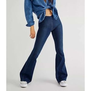 Free People NWT Penny Pull-On Flare Jeans, Size 28